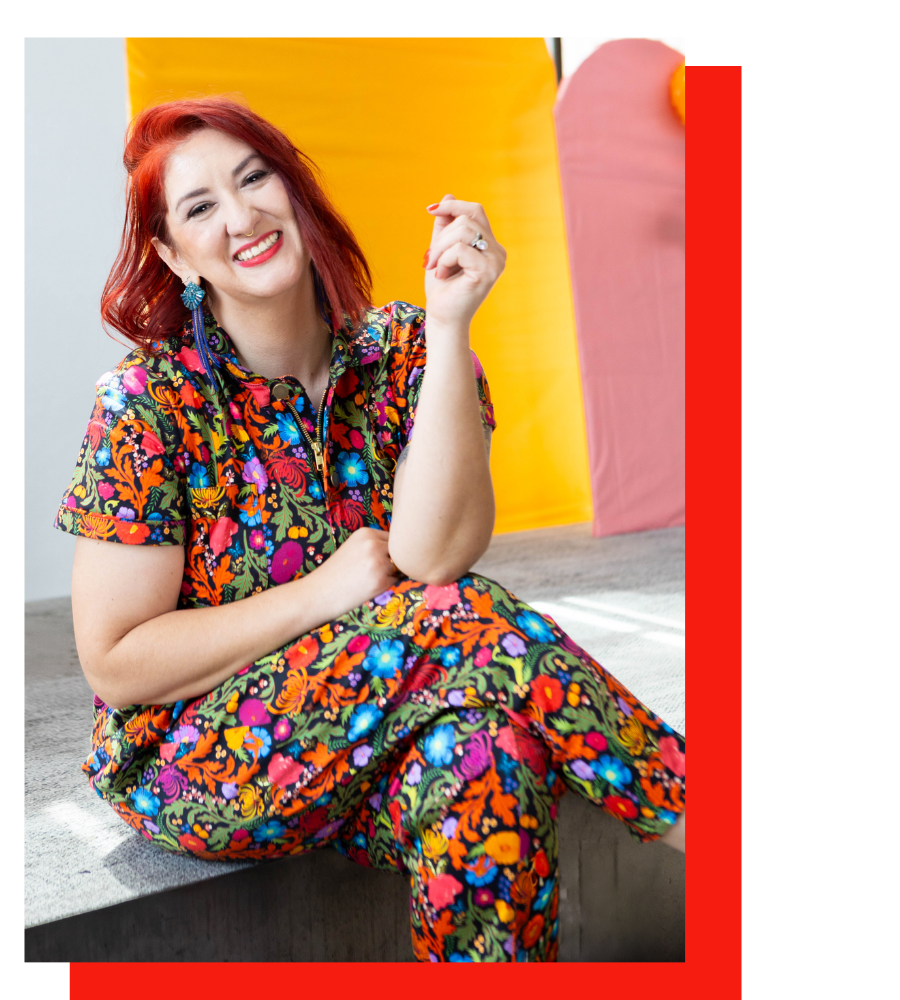 Sara Chambers CEO and Brand Strategist at Elly and Nora Creative, a creative branding agency for female entrepreneurs